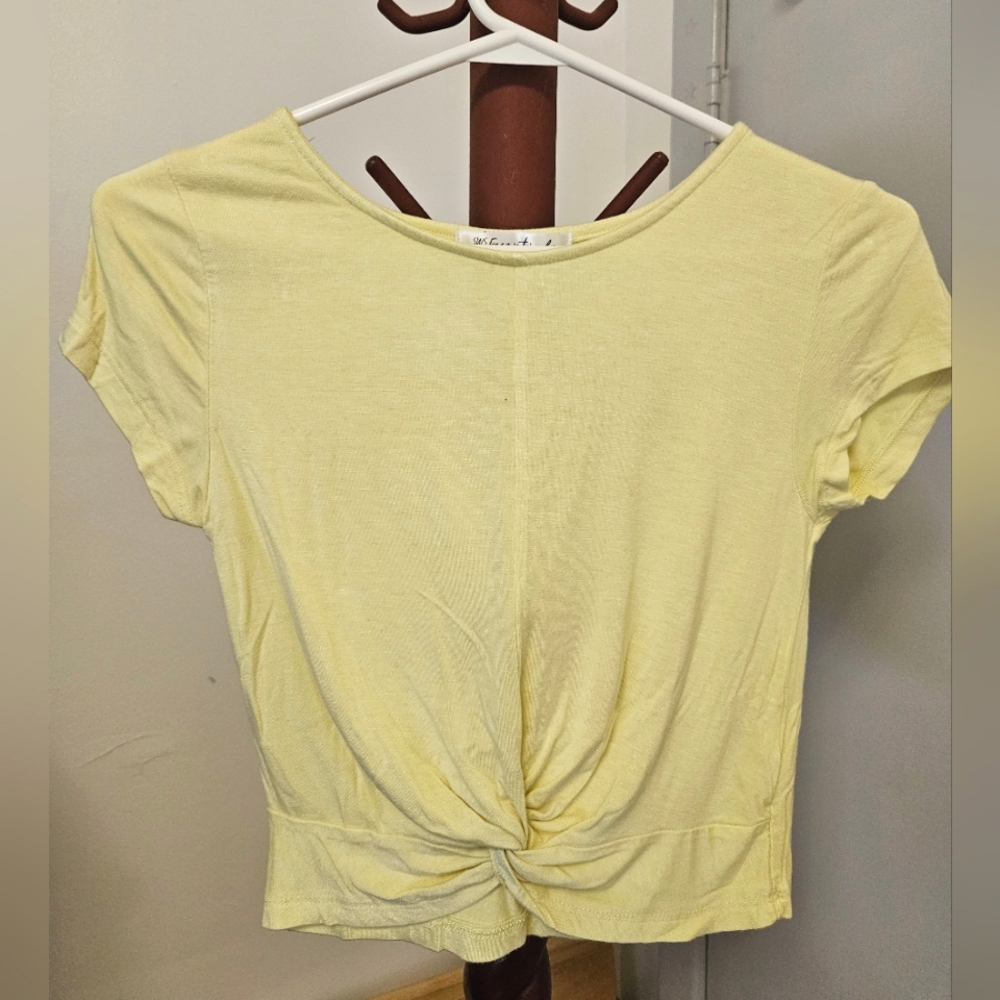 NWOT Stitches - Pale Yellow Crop Top